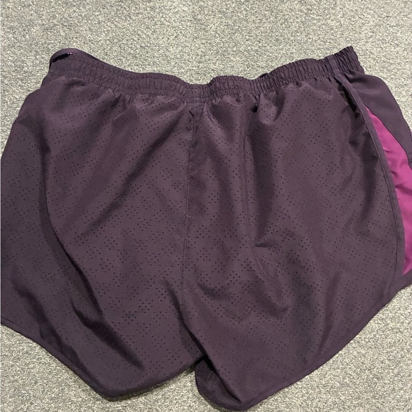 Nike Dri-FIT Dark Purple Shorts Size M - Picture 3 of 3